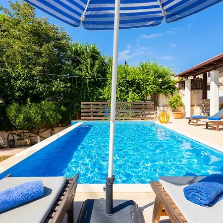 Maro Large Private Pool Ac Wifi Kefalas