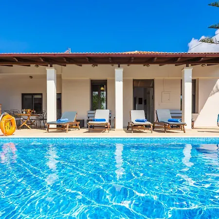 Maro Large Private Pool Ac Wifi